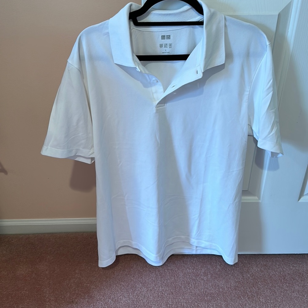 Men’s white Uniqlo dry fit polo